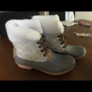 Marley lily duck boots size Y4/W6